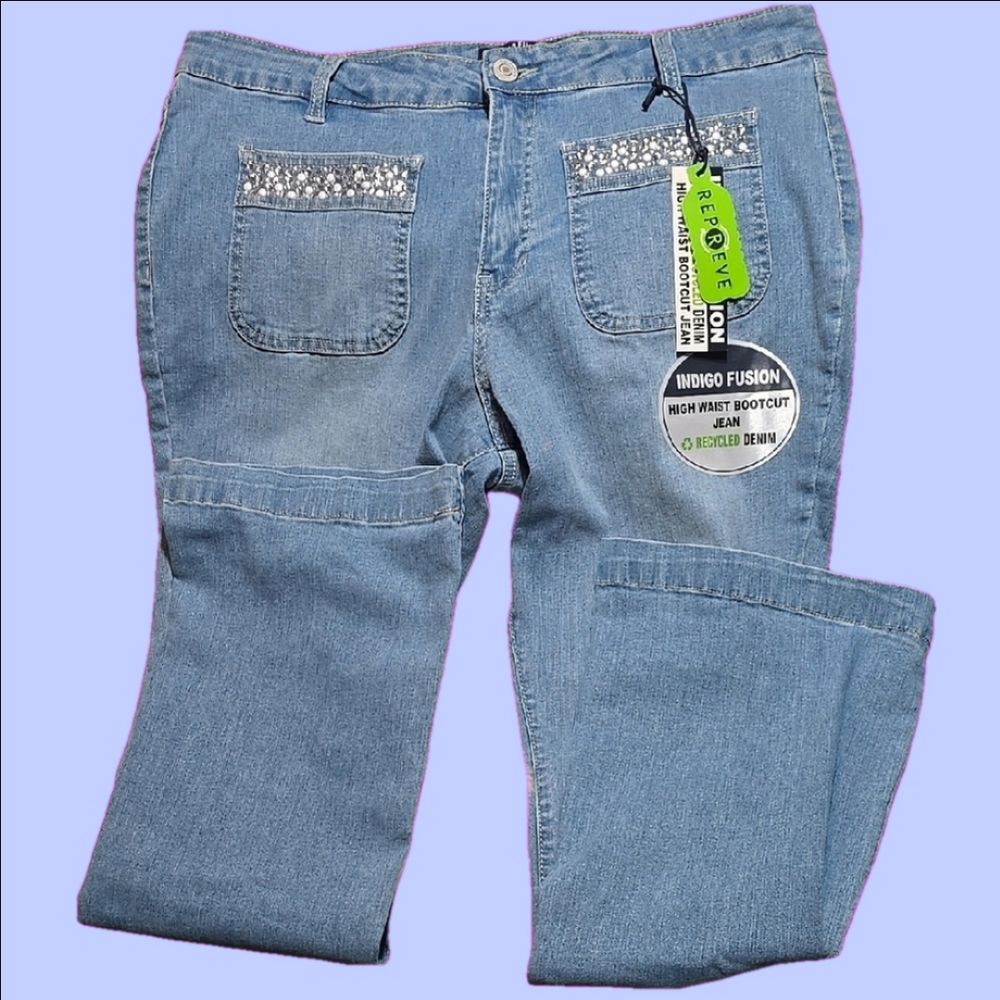 PEARL & SHINY 2 POCKETS on FRONT! Boot Cut Jeans- NWT